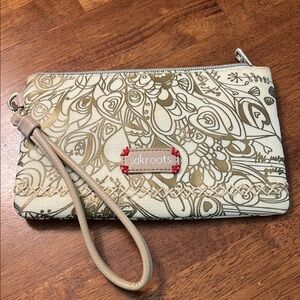 Sakroots Cream and Gold Patterned Wristlet